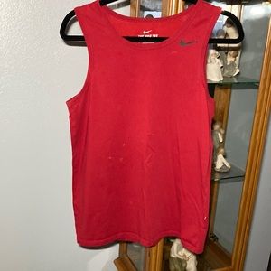 The Nike Tee (red)